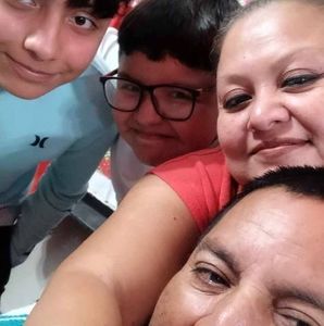 Meet your Posher, Ana patricia